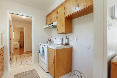 810 Cardinal St, Lodi, CA 95240 photo 18