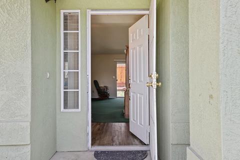 520 Blue Canyon Dr, Modesto, CA 95354 photo 4
