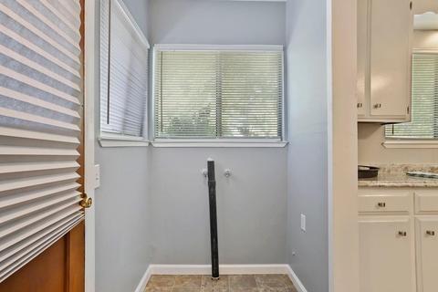 1727 E Walnut St, Stockton, CA 95205 photo 31