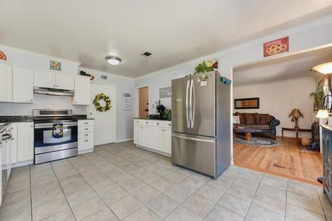 5418 Woodleigh Dr, Carmichael, CA 95608 photo 3