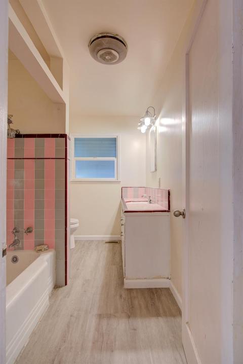 618 W Orangeburg Ave, Modesto, CA 95350 photo 14