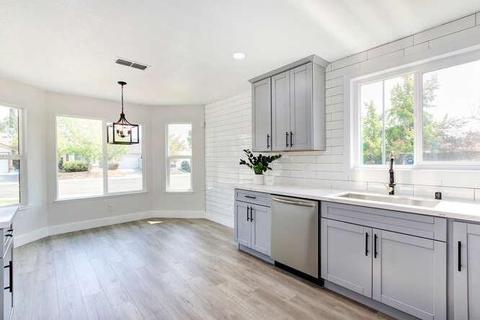 7613 Feather Ct, Antelope, CA 95843 photo 4