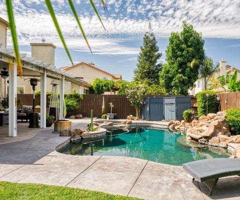 1833 Saint Moritz Ct, Manteca, CA 95337 photo 1