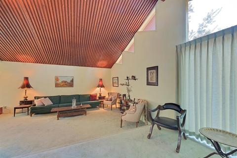 818 Sycamore Ln, Davis, CA 95616 photo 9