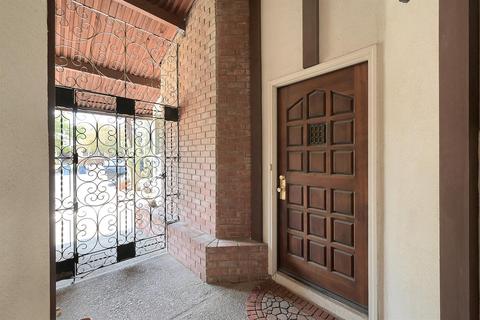 818 Sycamore Ln, Davis, CA 95616 photo 4