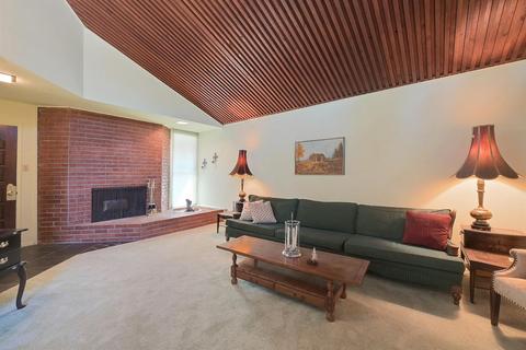 818 Sycamore Ln, Davis, CA 95616 photo 7