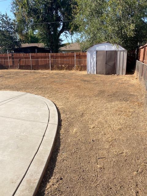 521 E Downs St, Stockton, CA 95204 photo 13