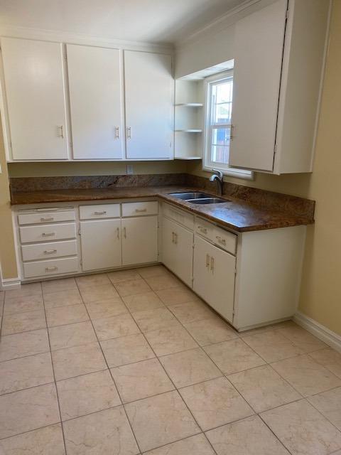 521 E Downs St, Stockton, CA 95204 photo 6