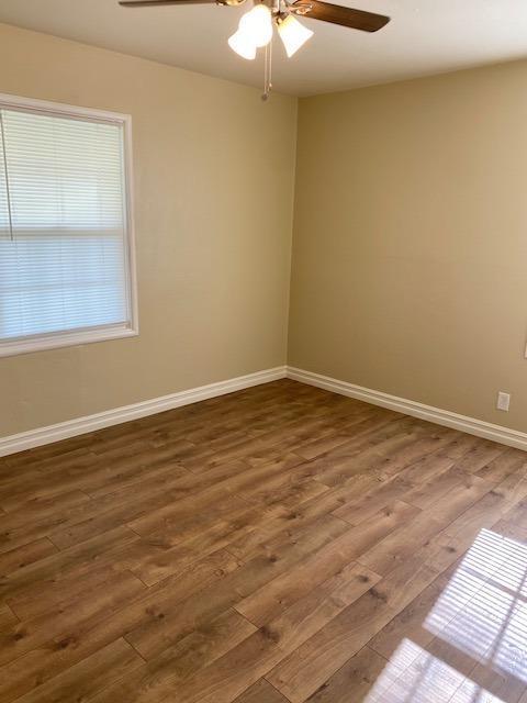 521 E Downs St, Stockton, CA 95204 photo 9