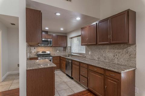 1820 Montilla Ct, Modesto, CA 95358 photo 9