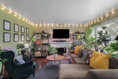 901 E Fairmont Ave, Modesto, CA 95350 photo 9