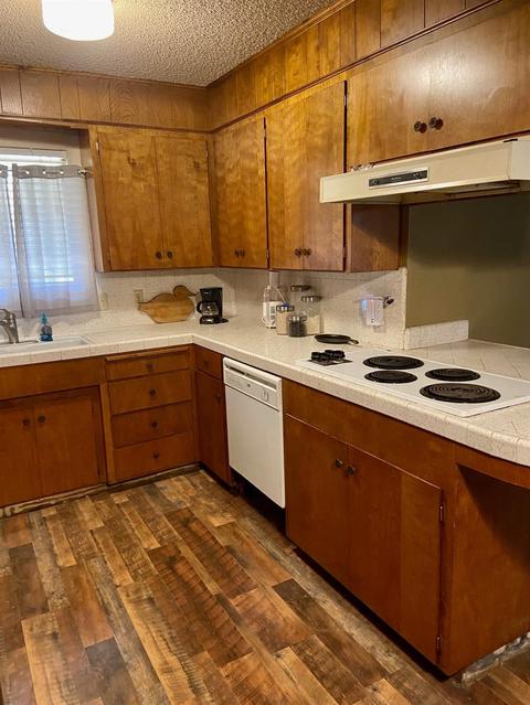 404 N Pacific Ave, Lodi, CA 95242 photo 4
