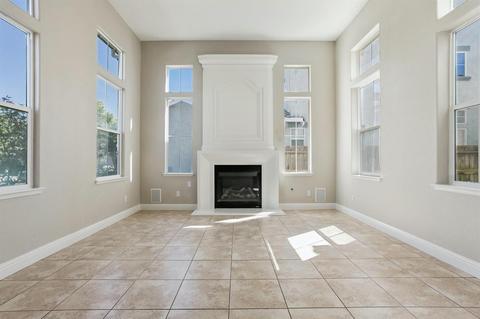 3802 Standing Oak Dr, Ceres, CA 95307 photo 4