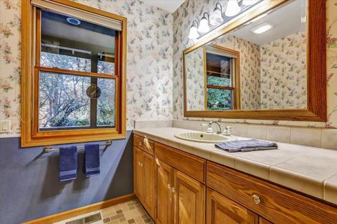 16084 Peninsula Ct, Grass Valley, CA 95949 photo 24