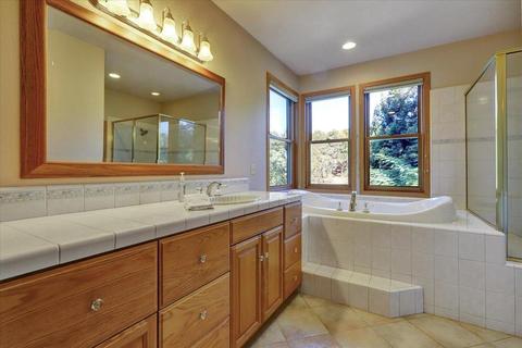 16084 Peninsula Ct, Grass Valley, CA 95949 photo 30