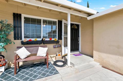 451 Diane Dr, Manteca, CA 95336 photo 4