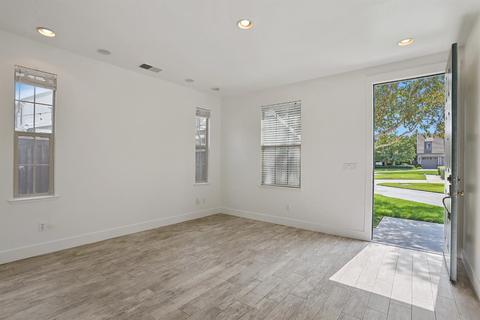 1659 Fairway Oaks Ct, Ripon, CA 95366 photo 4
