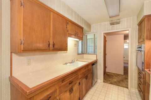 5572 Whitfield Way, Carmichael, CA 95608 photo 18