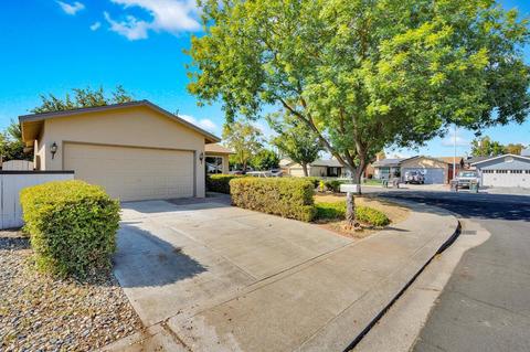 476 Gordon Ave, Tracy, CA 95376 photo 3