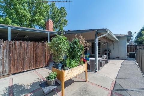 1208 Willeen Ct, Modesto, CA 95350 photo 32