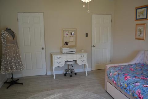 305 Palm Ave, Modesto, CA 95350 photo 32