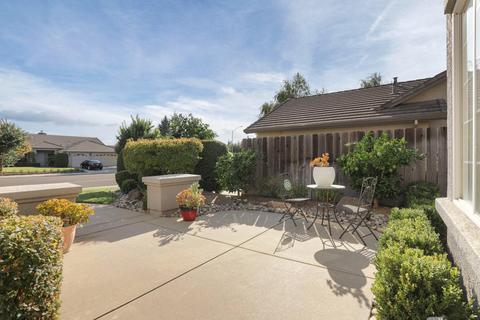2657 W Elm St, Lodi, CA 95242 photo 2