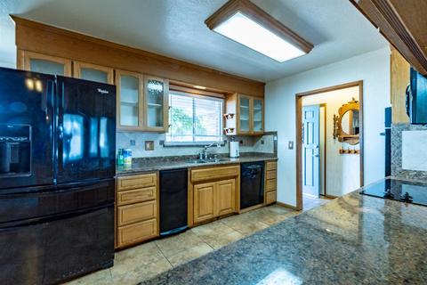 13900 E Harney Ln, Lodi, CA 95240 photo 8