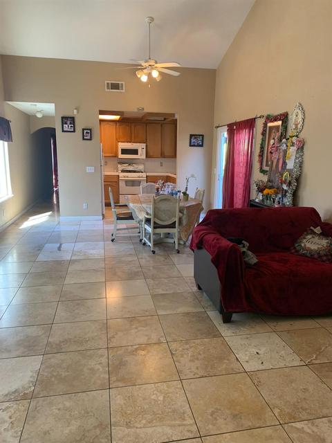 211 E Oak St, Lodi, CA 95240 photo 11