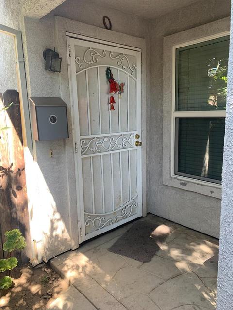 211 E Oak St, Lodi, CA 95240 photo 7
