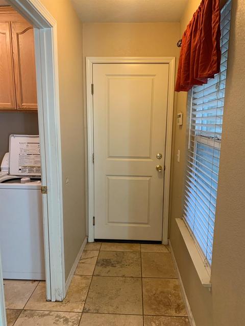 211 E Oak St, Lodi, CA 95240 photo 21