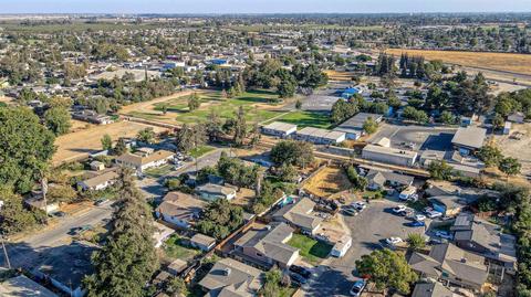 7176 Florette Ct, Winton, CA 95388 photo 8