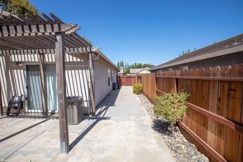 2424 Ives St, Modesto, CA 95355 photo 8