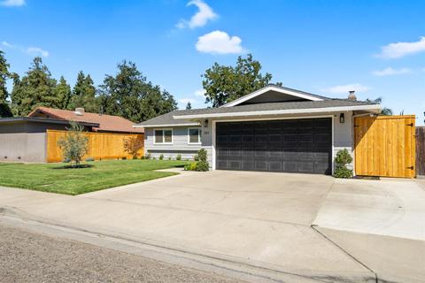 361 Earlham Dr, Turlock, CA 95382 photo 2