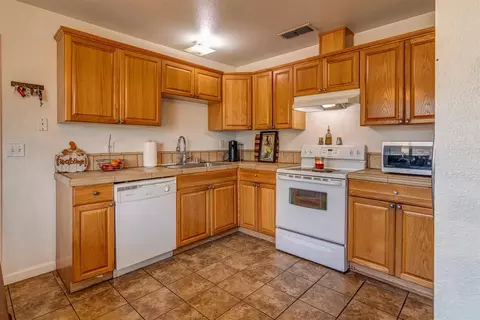 8365 Rasmussen Cir, Elverta, CA 95626 photo 14