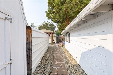 6940 Hickory Ave, Orangevale, CA 95662 photo 17