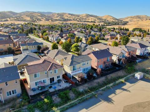 9411 Vintner Cir, Patterson, CA 95363 photo 2