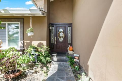 755 Humbolt Ct, Turlock, CA 95382 photo 3