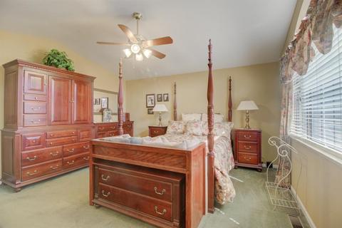 2224 Den Helder Dr, Modesto, CA 95356 photo 18