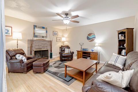 1124 L St, Davis, CA 95616 photo 6