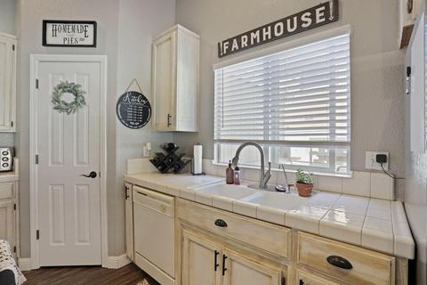866 Lariat Loop, Galt, CA 95632 photo 13
