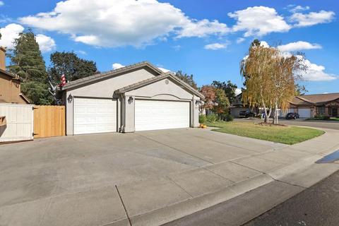 866 Lariat Loop, Galt, CA 95632 photo 4