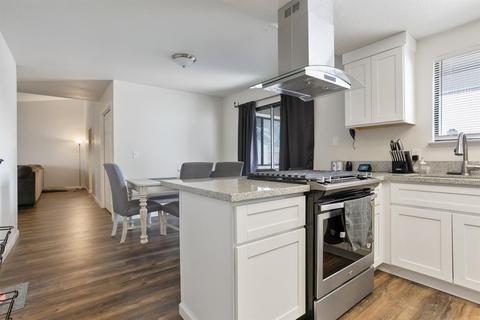 901 Champagne Ln, Modesto, CA 95351 photo 11