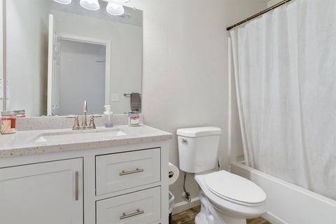 901 Champagne Ln, Modesto, CA 95351 photo 15