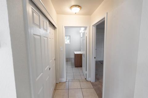 1824 E 8th St, Stockton, CA 95206 photo 10