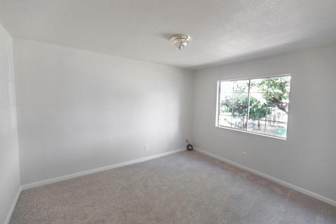 1824 E 8th St, Stockton, CA 95206 photo 8