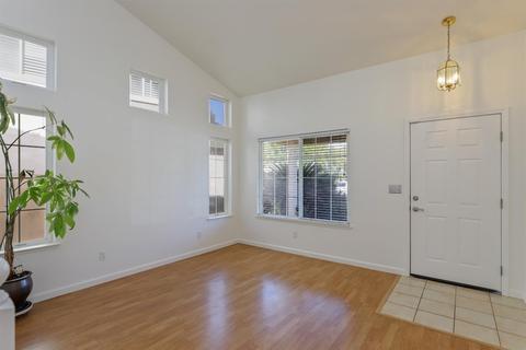 72 Junior Harrington Way, Tracy, CA 95376 photo 7