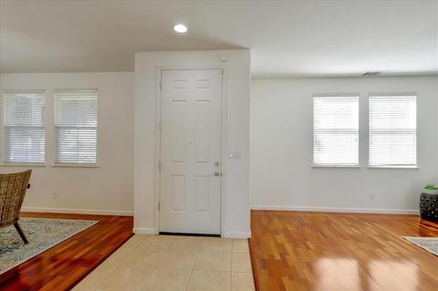 590 Silver Maple Dr, Hercules, CA 94547 photo 5