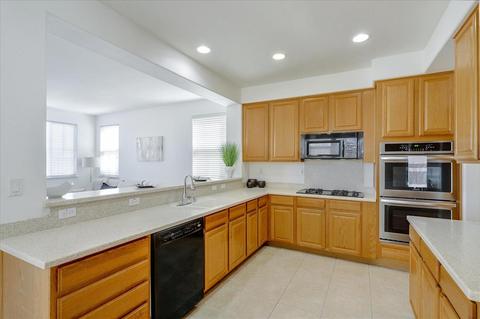 590 Silver Maple Dr, Hercules, CA 94547 photo 18