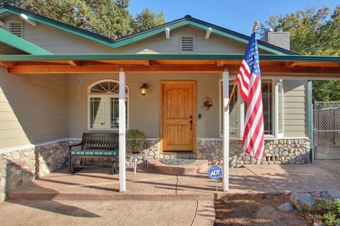 6036 Comfort Ct, Carmichael, CA 95608 photo 2
