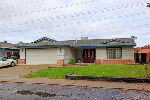 1129 Chateaugay Dr, Modesto, CA 95356 photo 2